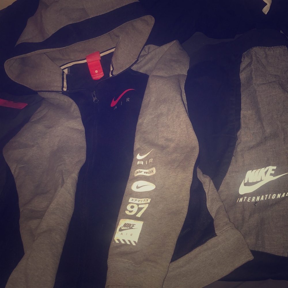 FULL NIKE SWEATSUIT